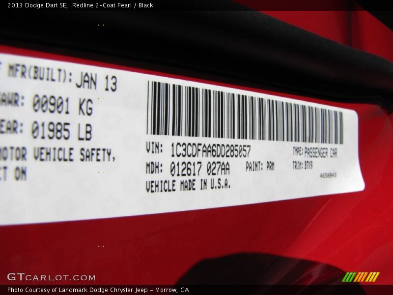 Redline 2-Coat Pearl / Black 2013 Dodge Dart SE