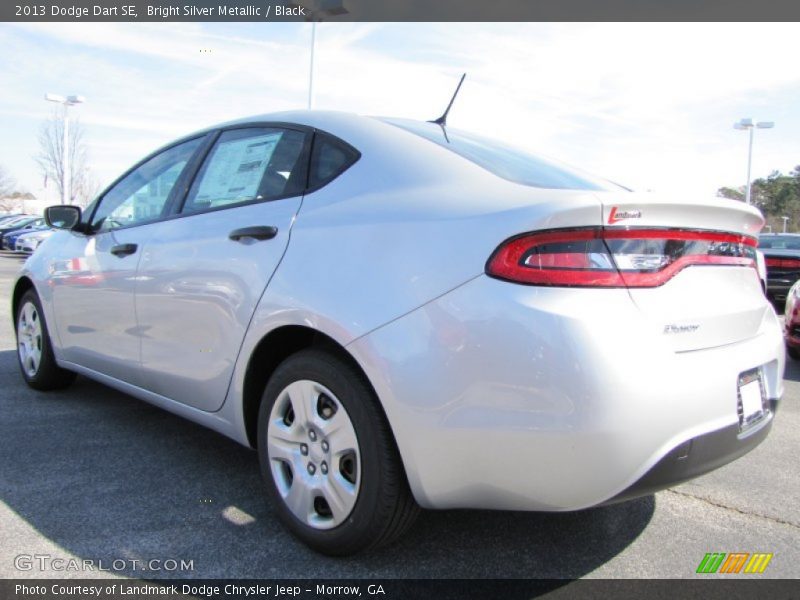 Bright Silver Metallic / Black 2013 Dodge Dart SE