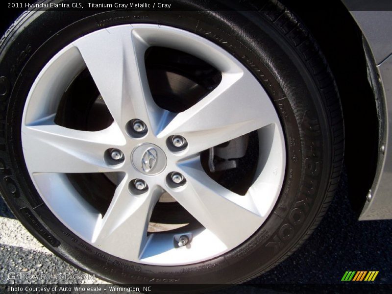 Titanium Gray Metallic / Gray 2011 Hyundai Elantra GLS