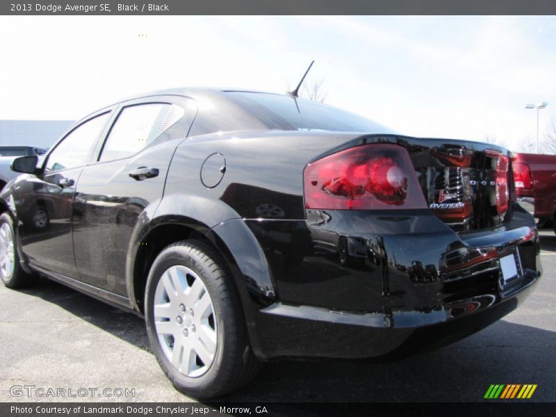 Black / Black 2013 Dodge Avenger SE