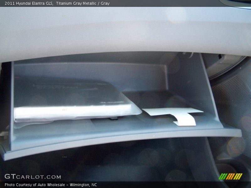 Titanium Gray Metallic / Gray 2011 Hyundai Elantra GLS