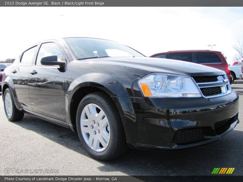 Black / Black/Light Frost Beige 2013 Dodge Avenger SE