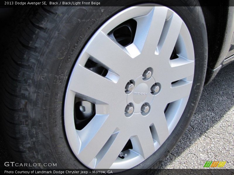 Black / Black/Light Frost Beige 2013 Dodge Avenger SE
