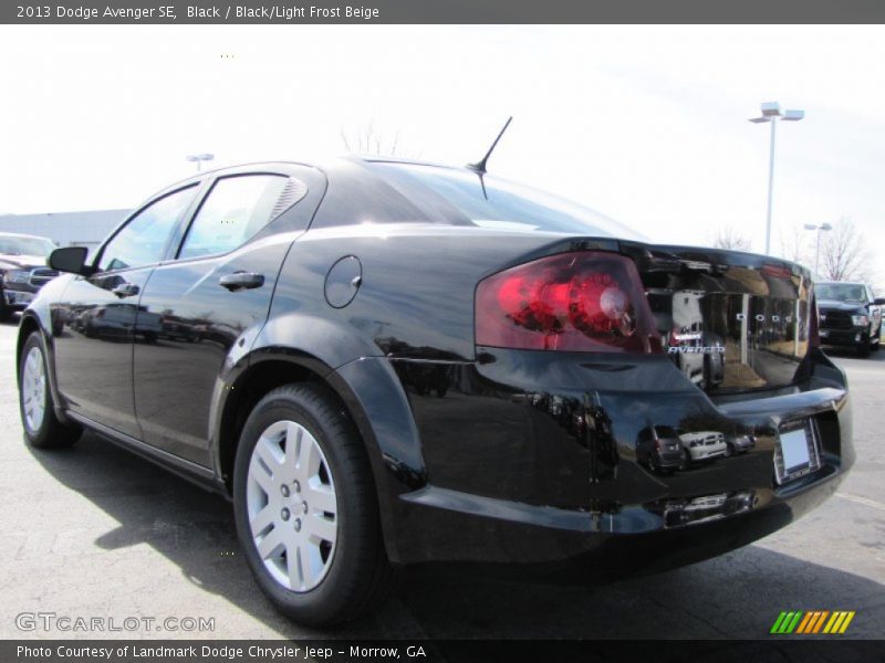 Black / Black/Light Frost Beige 2013 Dodge Avenger SE
