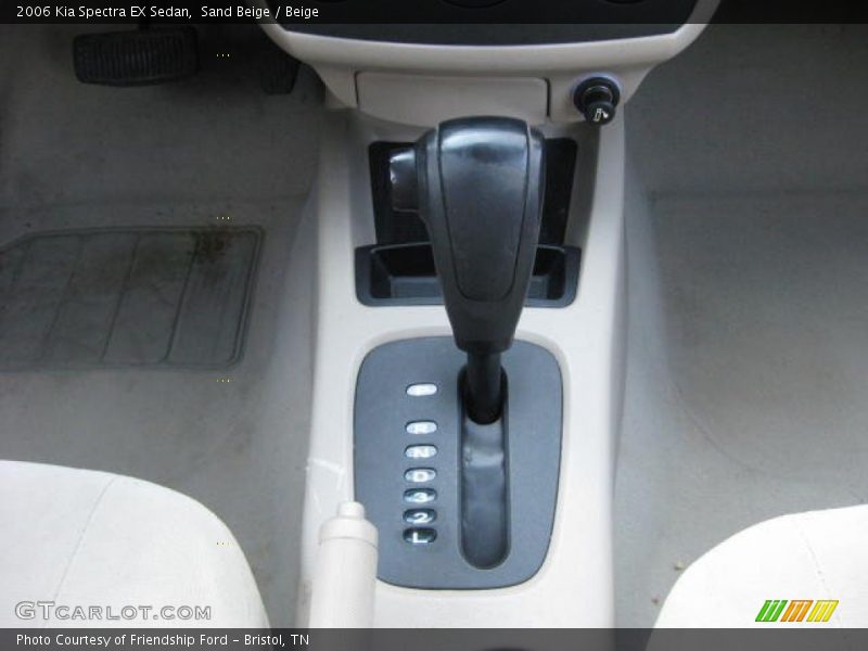 Sand Beige / Beige 2006 Kia Spectra EX Sedan