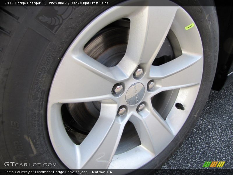 Pitch Black / Black/Light Frost Beige 2013 Dodge Charger SE