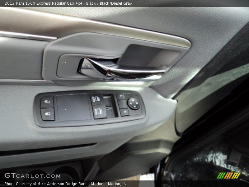 Black / Black/Diesel Gray 2013 Ram 1500 Express Regular Cab 4x4