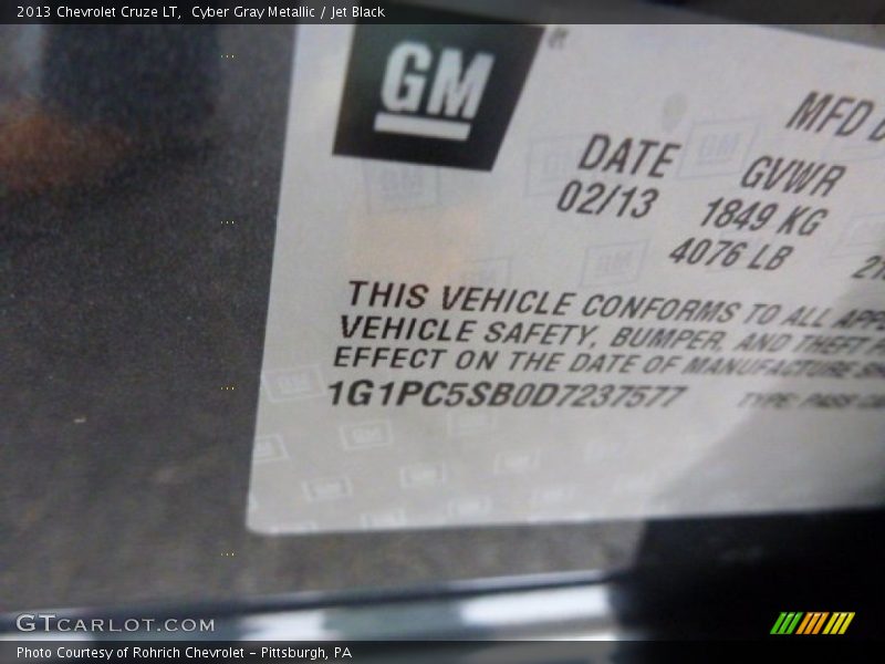Cyber Gray Metallic / Jet Black 2013 Chevrolet Cruze LT