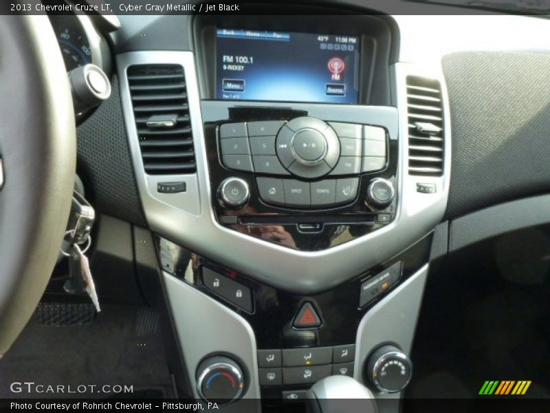 Cyber Gray Metallic / Jet Black 2013 Chevrolet Cruze LT
