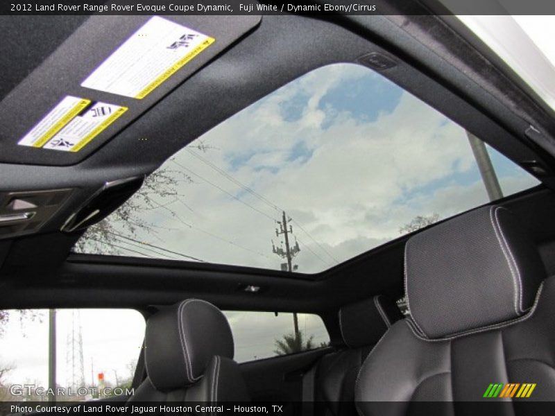Sunroof of 2012 Range Rover Evoque Coupe Dynamic