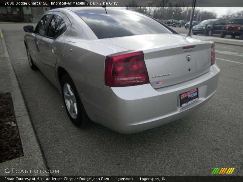 Bright Silver Metallic / Dark Slate Gray 2008 Dodge Charger SE