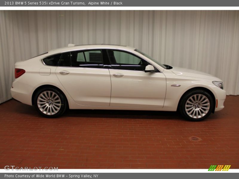 Alpine White / Black 2013 BMW 5 Series 535i xDrive Gran Turismo