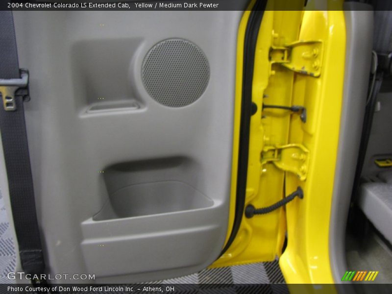 Yellow / Medium Dark Pewter 2004 Chevrolet Colorado LS Extended Cab