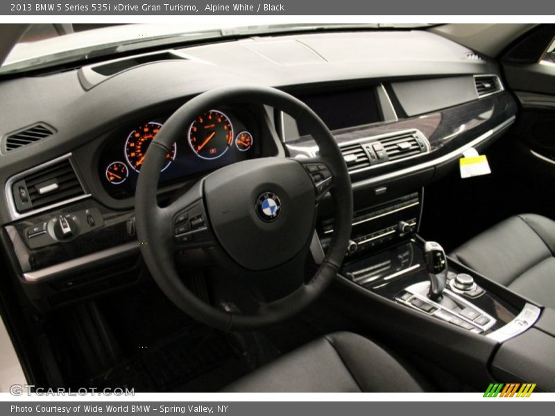 Alpine White / Black 2013 BMW 5 Series 535i xDrive Gran Turismo
