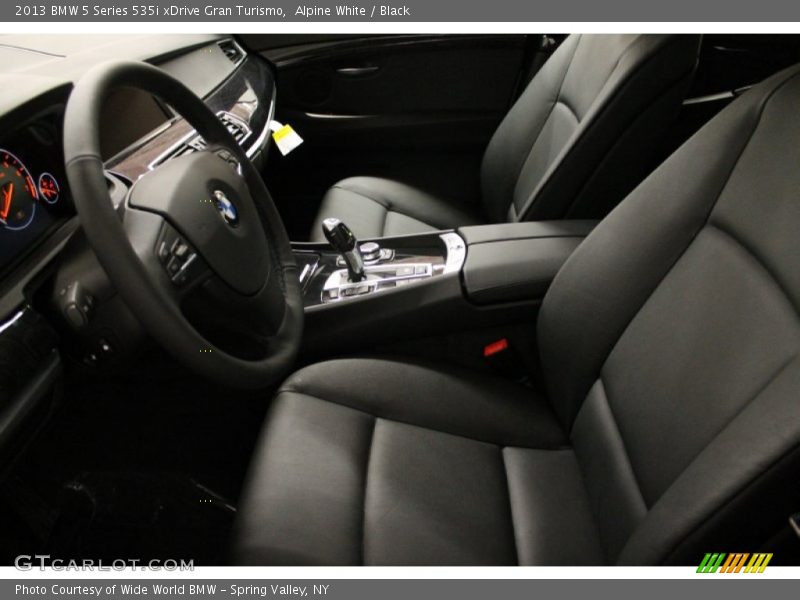 Alpine White / Black 2013 BMW 5 Series 535i xDrive Gran Turismo