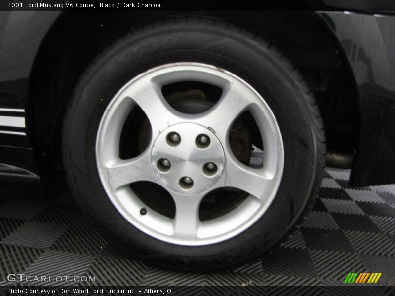  2001 Mustang V6 Coupe Wheel