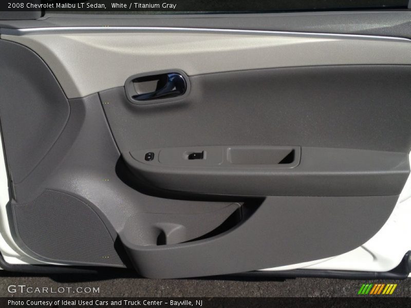 White / Titanium Gray 2008 Chevrolet Malibu LT Sedan