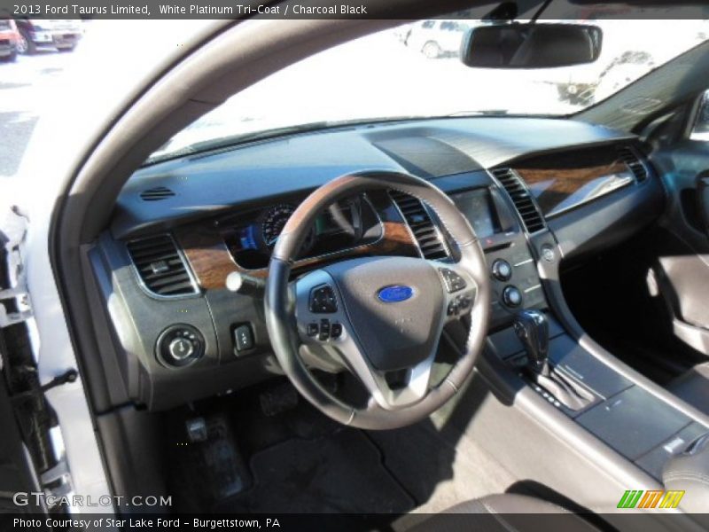 White Platinum Tri-Coat / Charcoal Black 2013 Ford Taurus Limited