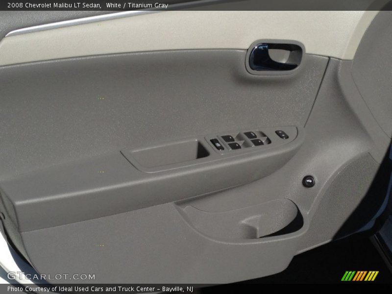 White / Titanium Gray 2008 Chevrolet Malibu LT Sedan