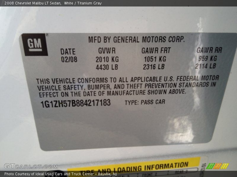 White / Titanium Gray 2008 Chevrolet Malibu LT Sedan