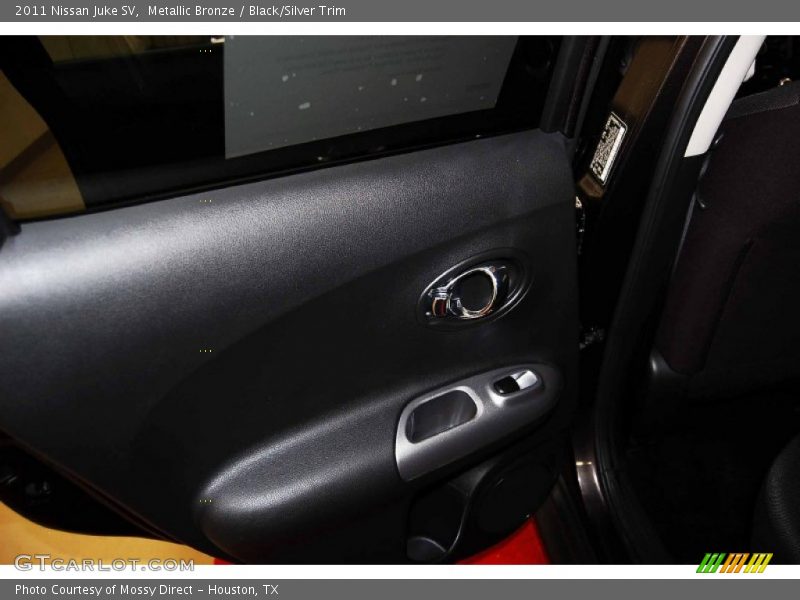 Metallic Bronze / Black/Silver Trim 2011 Nissan Juke SV