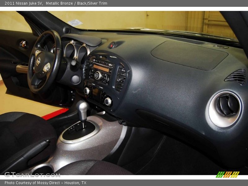 Metallic Bronze / Black/Silver Trim 2011 Nissan Juke SV