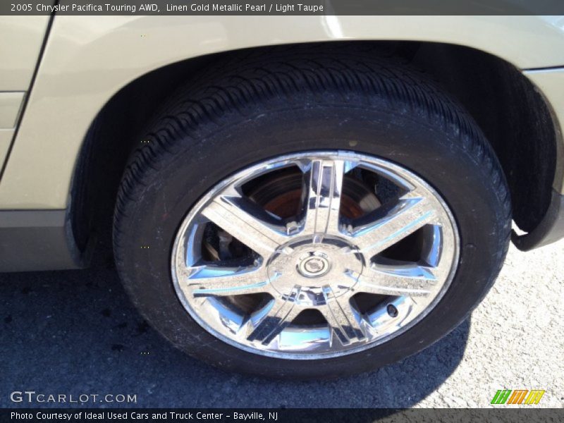 Linen Gold Metallic Pearl / Light Taupe 2005 Chrysler Pacifica Touring AWD