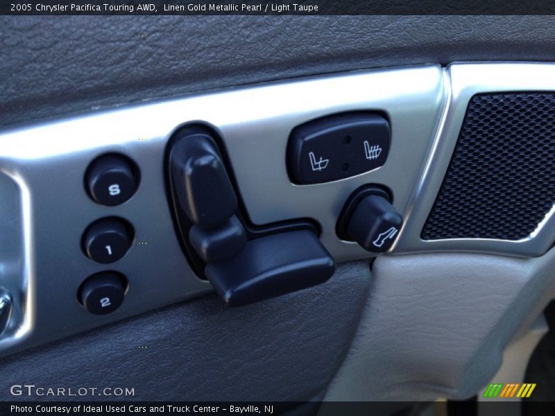 Linen Gold Metallic Pearl / Light Taupe 2005 Chrysler Pacifica Touring AWD