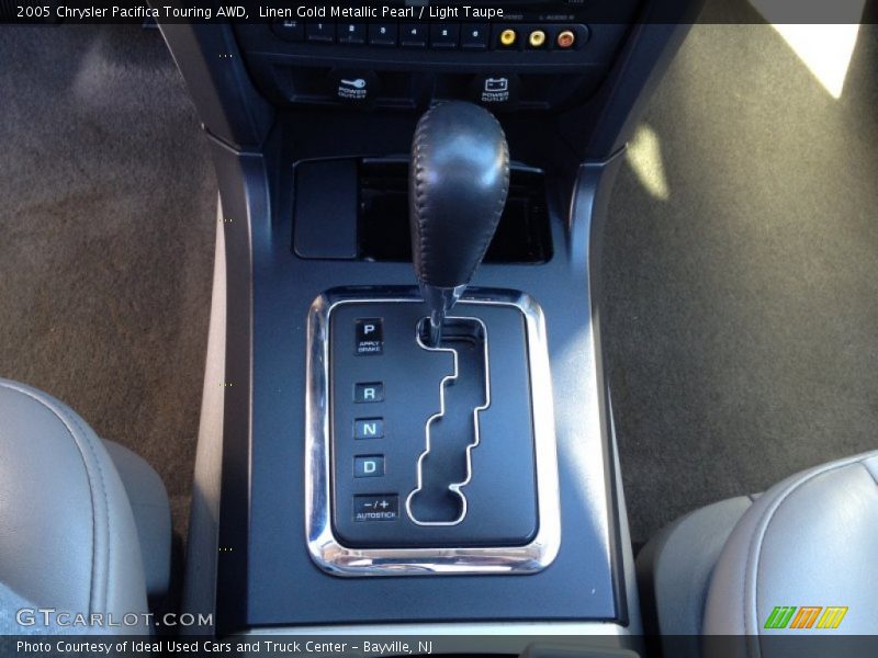  2005 Pacifica Touring AWD 4 Speed AutoStick Automatic Shifter