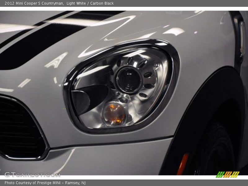 Light White / Carbon Black 2012 Mini Cooper S Countryman