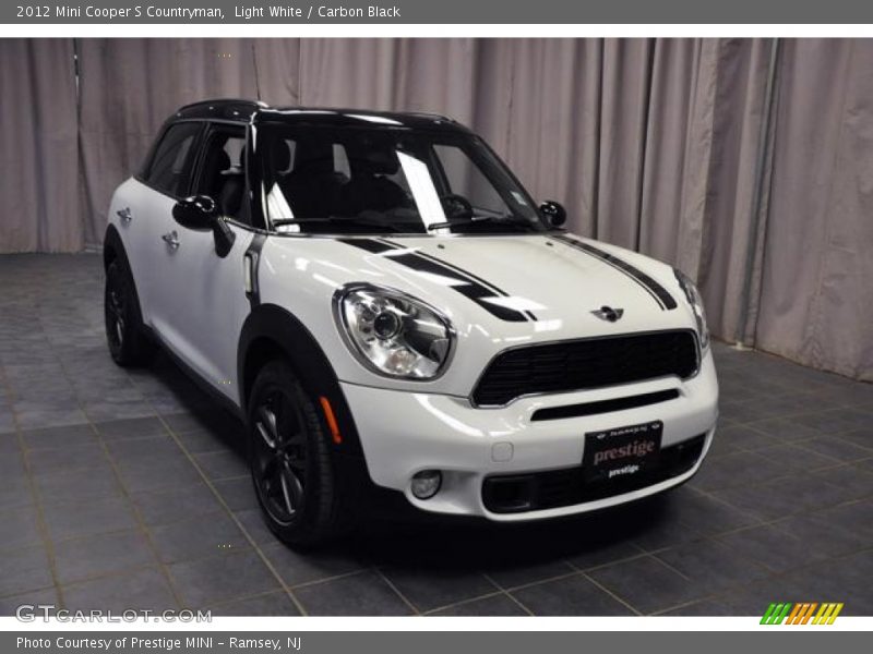 Light White / Carbon Black 2012 Mini Cooper S Countryman