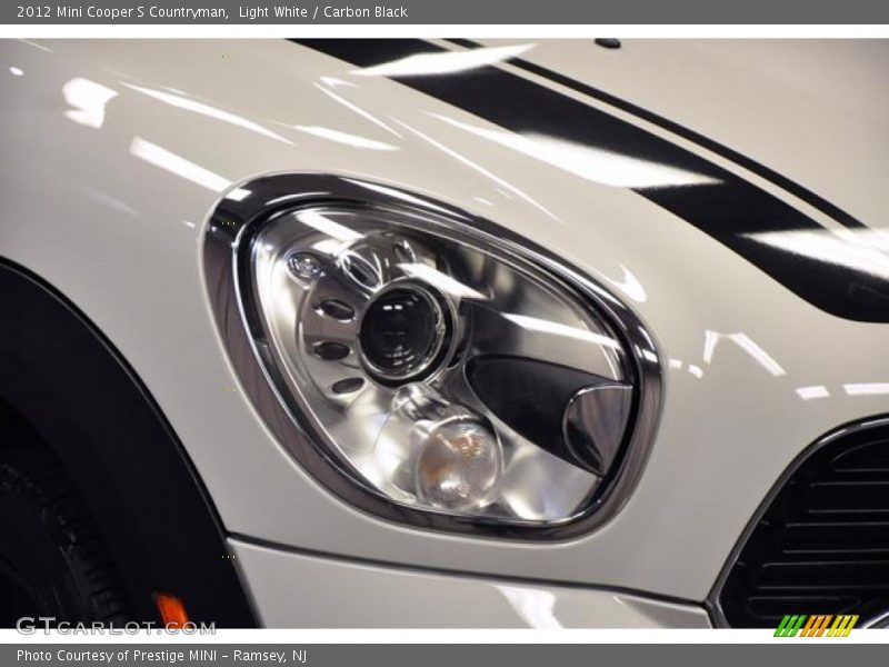 Light White / Carbon Black 2012 Mini Cooper S Countryman