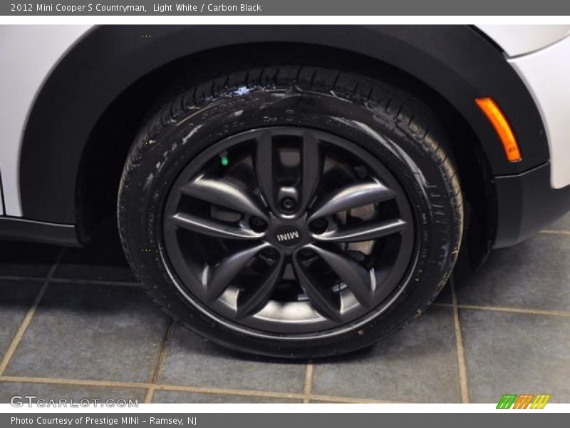 Light White / Carbon Black 2012 Mini Cooper S Countryman