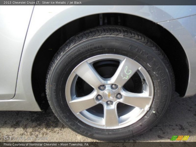 Silver Ice Metallic / Jet Black 2013 Chevrolet Cruze LT