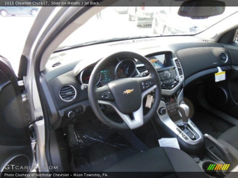 Silver Ice Metallic / Jet Black 2013 Chevrolet Cruze LT