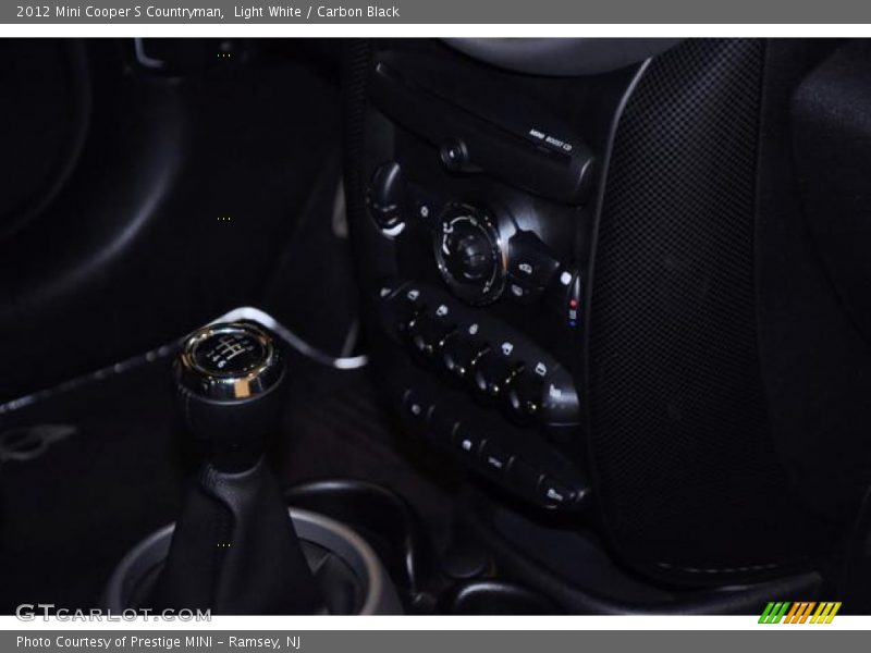 Light White / Carbon Black 2012 Mini Cooper S Countryman