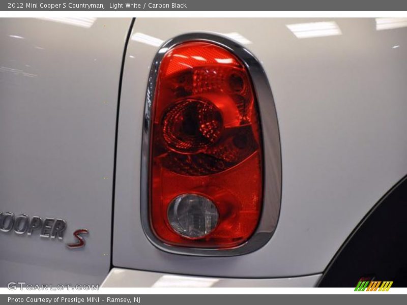 Light White / Carbon Black 2012 Mini Cooper S Countryman