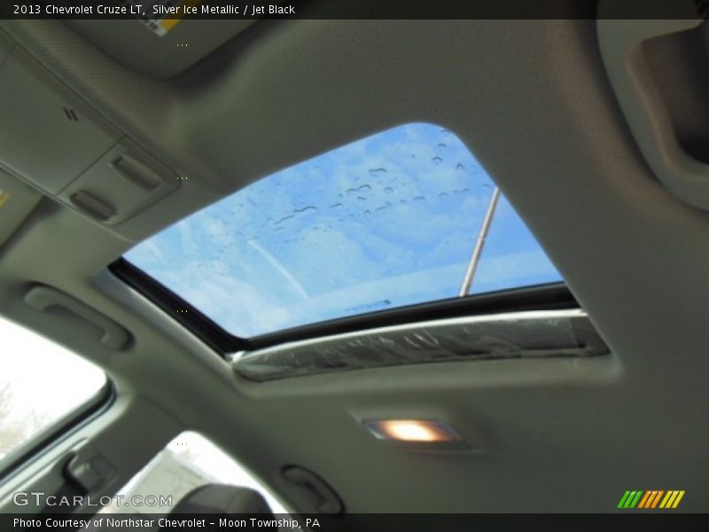 Silver Ice Metallic / Jet Black 2013 Chevrolet Cruze LT