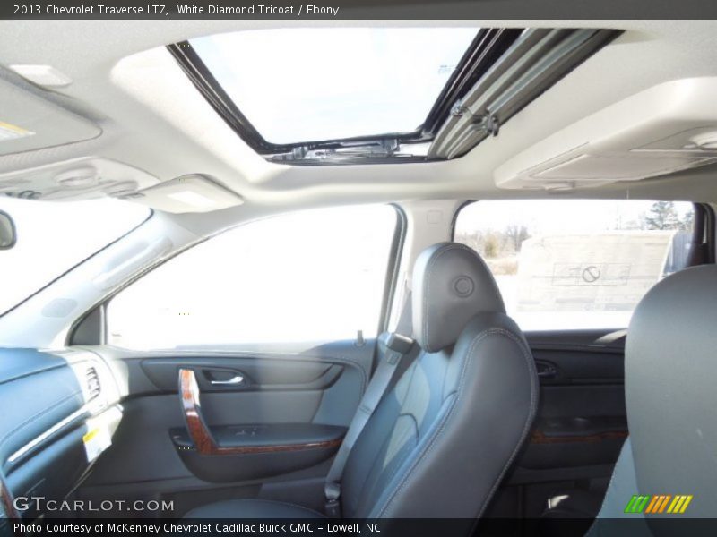 White Diamond Tricoat / Ebony 2013 Chevrolet Traverse LTZ
