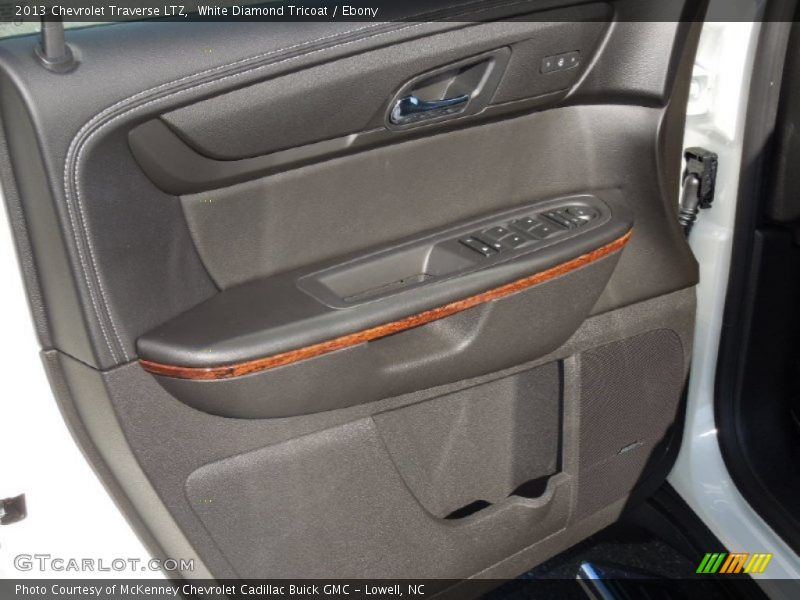 White Diamond Tricoat / Ebony 2013 Chevrolet Traverse LTZ