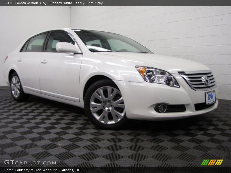 Blizzard White Pearl / Light Gray 2010 Toyota Avalon XLS