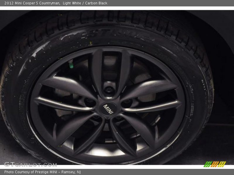 Light White / Carbon Black 2012 Mini Cooper S Countryman