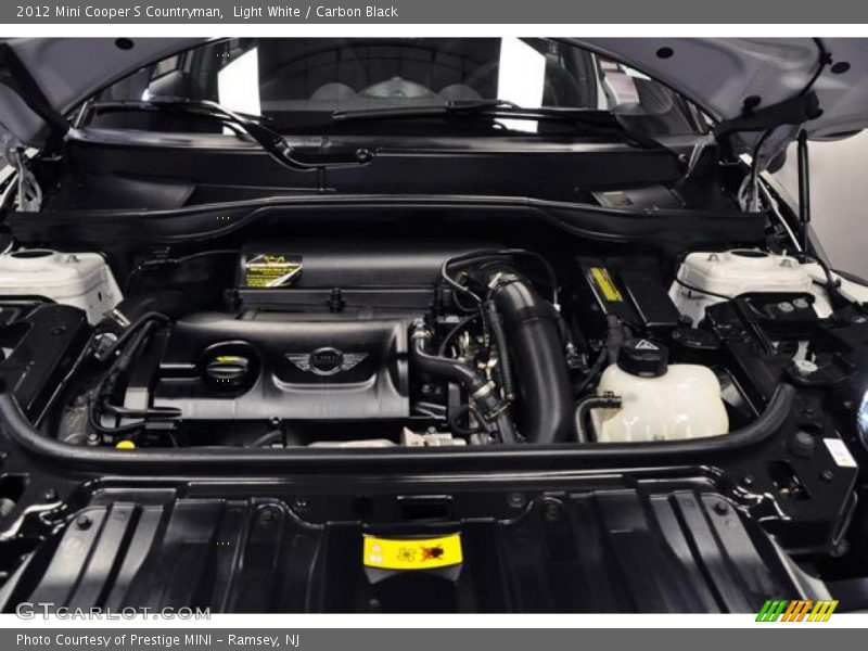 Light White / Carbon Black 2012 Mini Cooper S Countryman