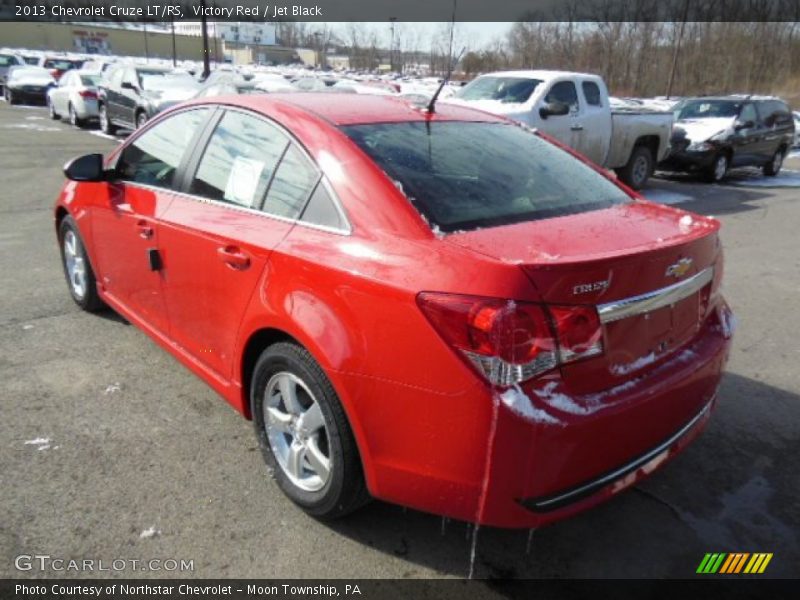 Victory Red / Jet Black 2013 Chevrolet Cruze LT/RS