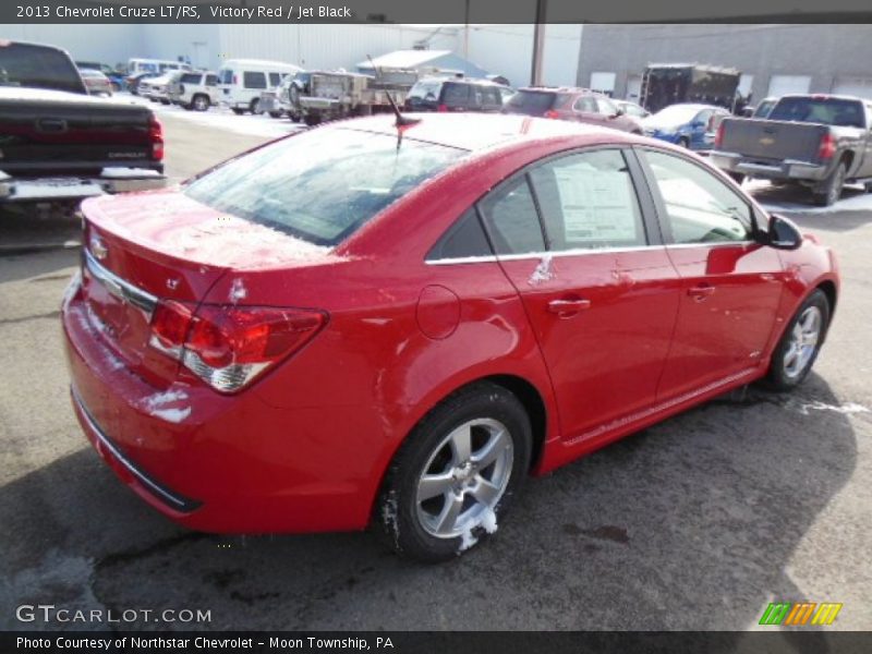 Victory Red / Jet Black 2013 Chevrolet Cruze LT/RS