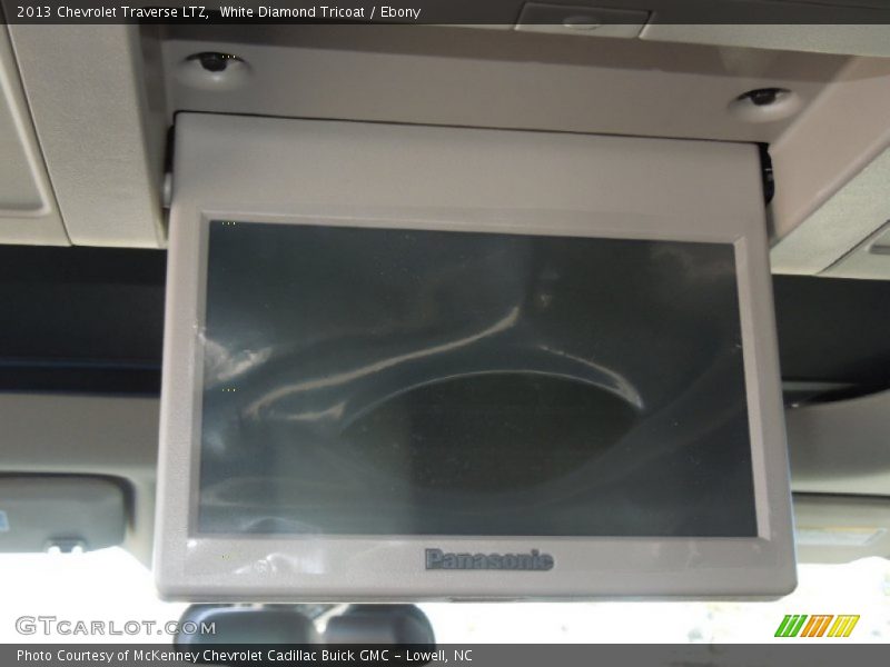 White Diamond Tricoat / Ebony 2013 Chevrolet Traverse LTZ