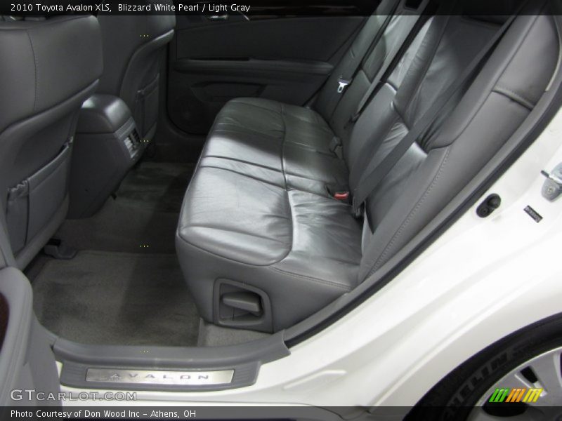 Blizzard White Pearl / Light Gray 2010 Toyota Avalon XLS