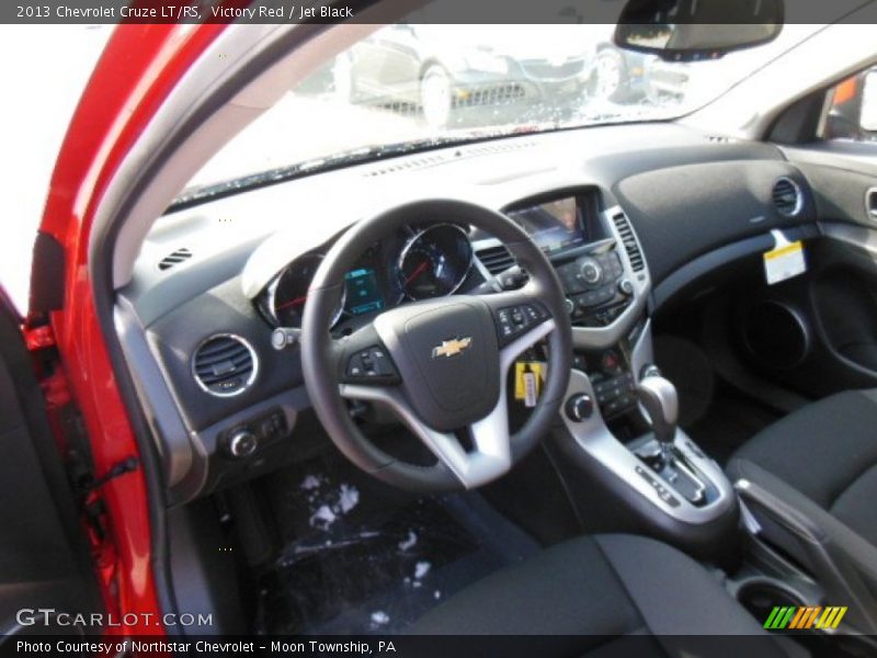 Victory Red / Jet Black 2013 Chevrolet Cruze LT/RS