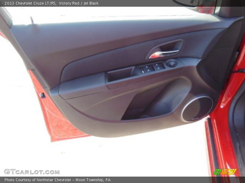 Victory Red / Jet Black 2013 Chevrolet Cruze LT/RS