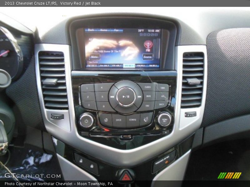Victory Red / Jet Black 2013 Chevrolet Cruze LT/RS